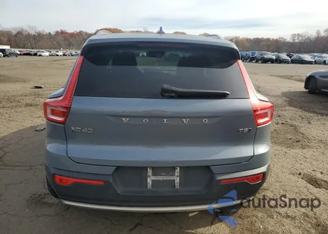 2020 Volvo Xc40 T5 Momentum z USA, uszkodzony, nr VIN YV4162UK5L2325825